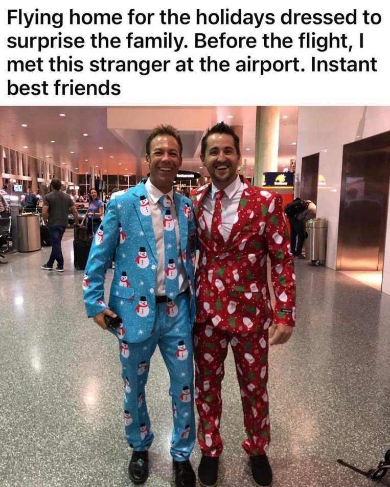 When you and your new airport bestie accidentally coordinate your holiday suits