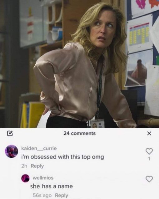 Someone really commented on her outfit and got roasted bc she's Dana Scully